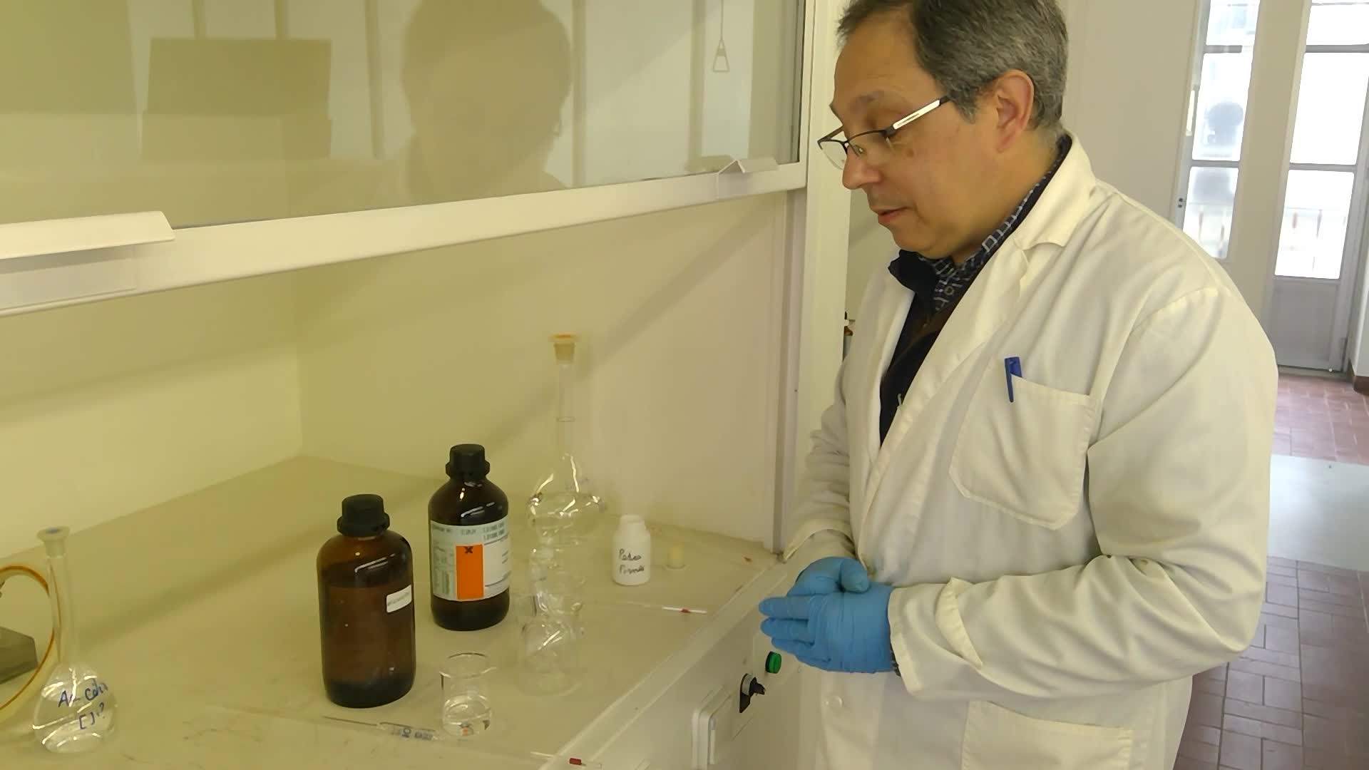 Destilação de misturas de compostos orgânicos