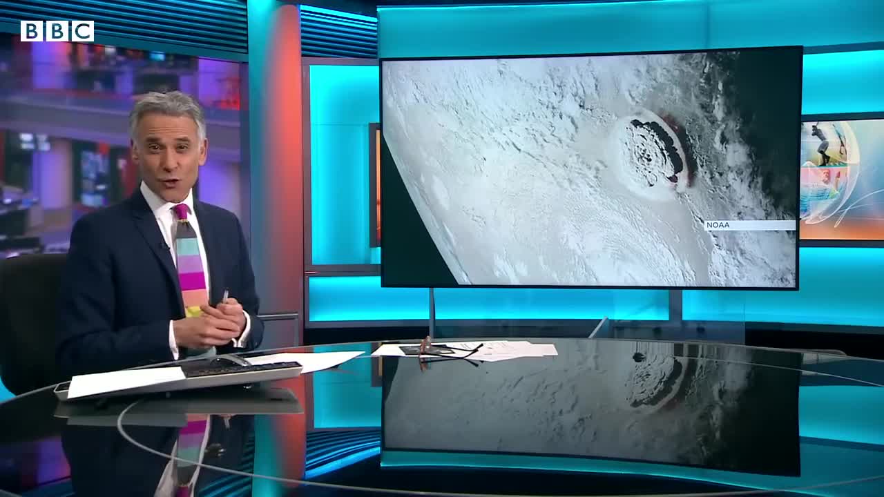  Tonga volcano eruption felt in Atlantic Ocean seafloor on other side of world - BBC News